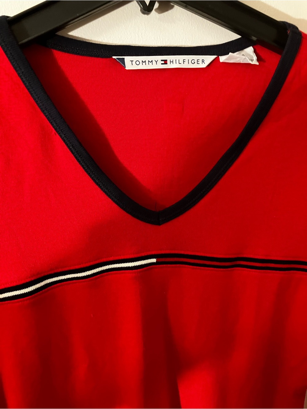 Tommy Hilfiger Red Long-Sleeve V-Neck Top with Contrast Stripe - Picture 4 of 5